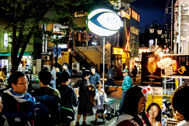 A battery powered light tower used at a sport event in Tokyo.